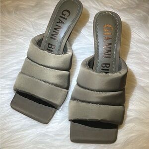 Gianni Bini Women's Taupe Padded Mules